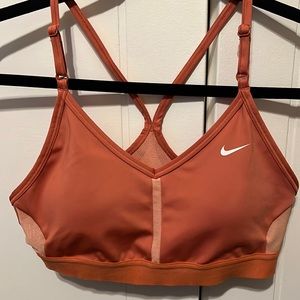 Women’s Nike sports bra, like new.
